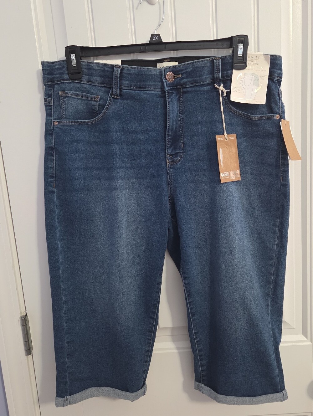 NWT Angels Forever Young Womens 14 Capri Jeans Everluxe Sculpt Dark Wash Cuffed